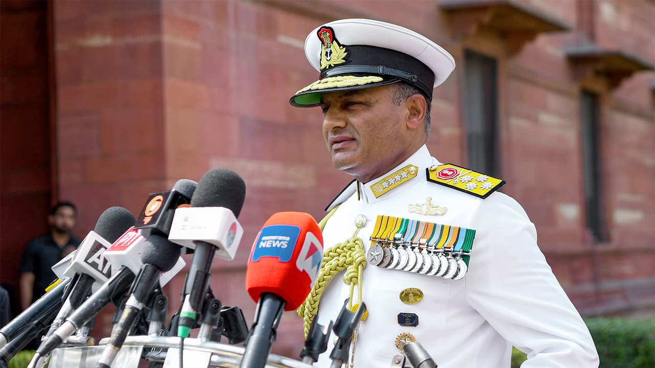 Krishna Swaminathan assumes charge as 27th chief of the naval staff
