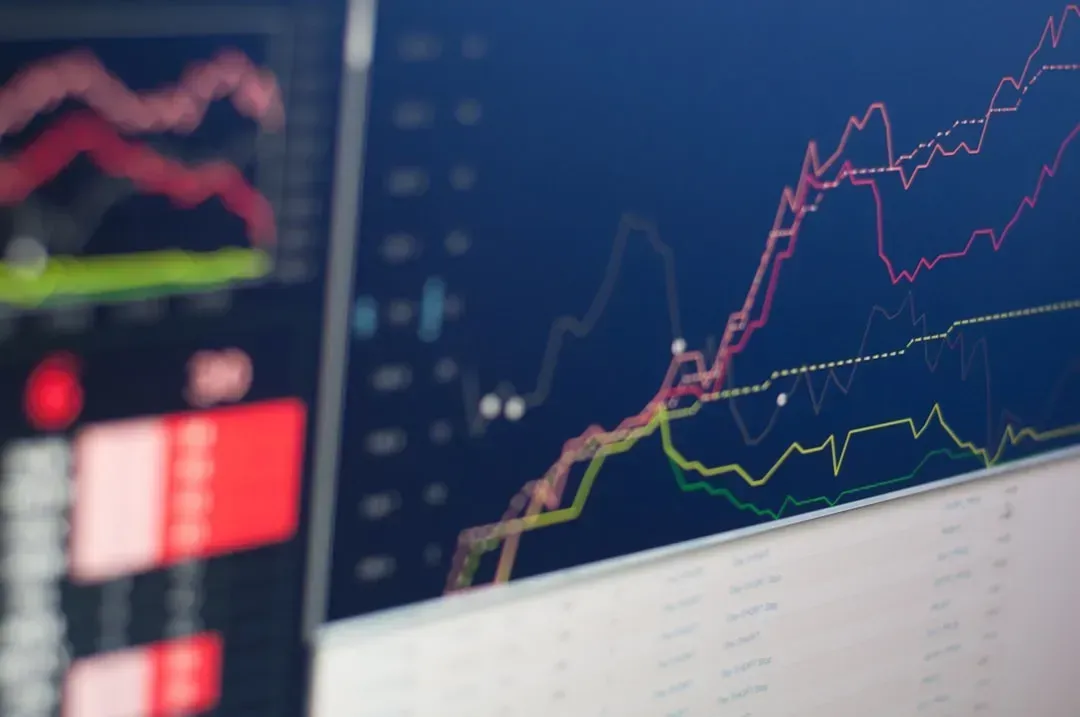9 strange financial patterns Wall Street still can't explain