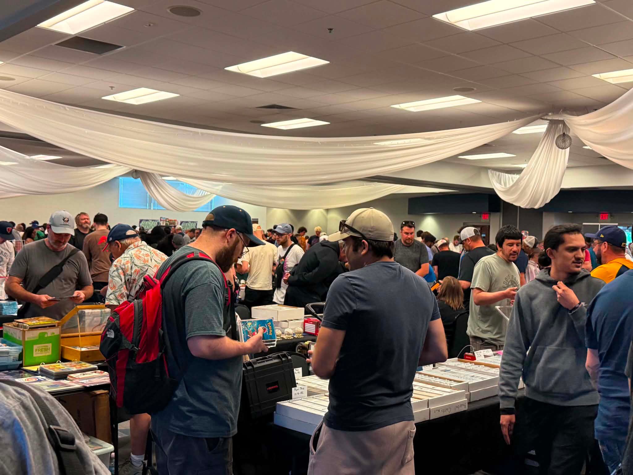 Rockford Card Show brings out experienced sports card vendors, collectors