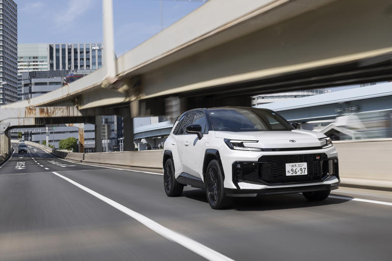 トヨタRAV4 GRスポーツ（4WD/CVT）【試乗記】