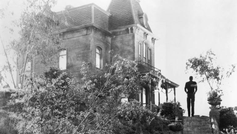15 iconic houses in the history of cinema
