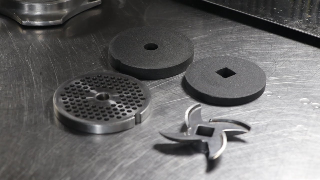 Sharpening a meat grinder's knife & plate