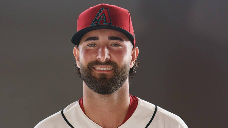 Diamondbacks pitching prospect announces surprise retirement