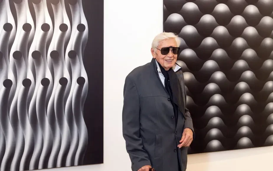 Julio Le Parc dies at 97 ahead of Tate retrospective