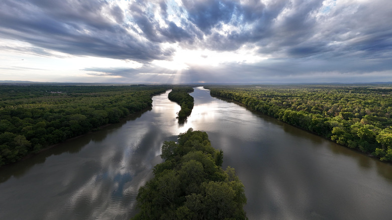 America's 'most endangered' river is an East Coast stunner with trails ...
