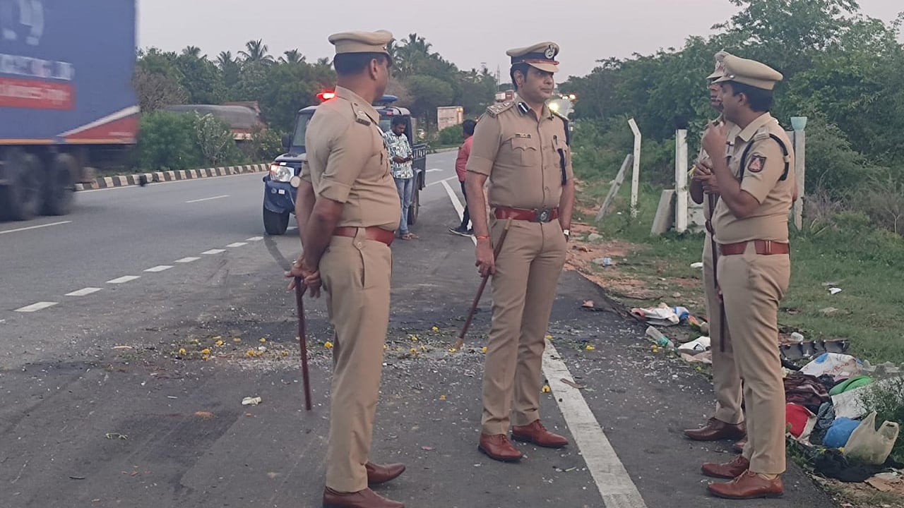 Six die in accident near Karnataka's Bagepalli