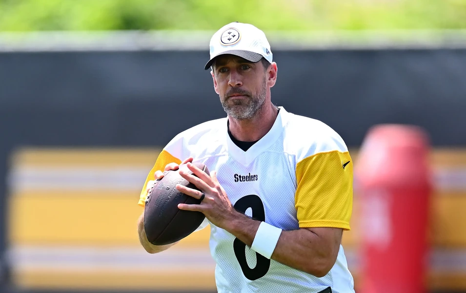 Steelers overhaul offense to protect Rodgers and build chemistry