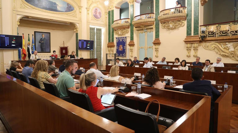 La Diputación de Badajoz aprueba por unanimidad un plan de 135 millones ...