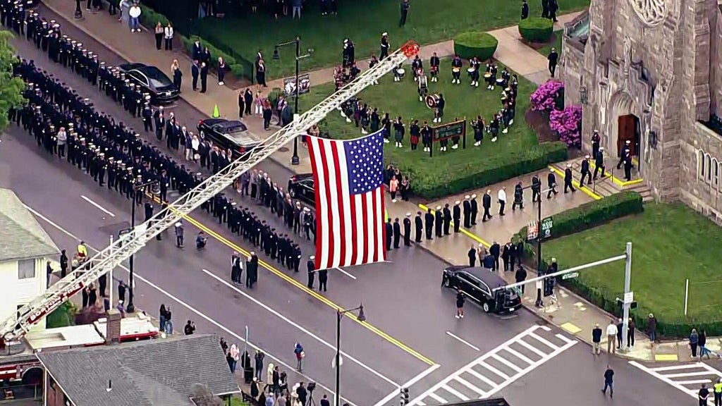 Thousands mourn fallen Boston firefighter Bobby Kilduff at wake: "He's ...