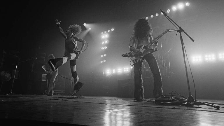 Van Halen's 'Ain't Talkin' 'Bout Love' ranked 5th greatest guitar riff ever