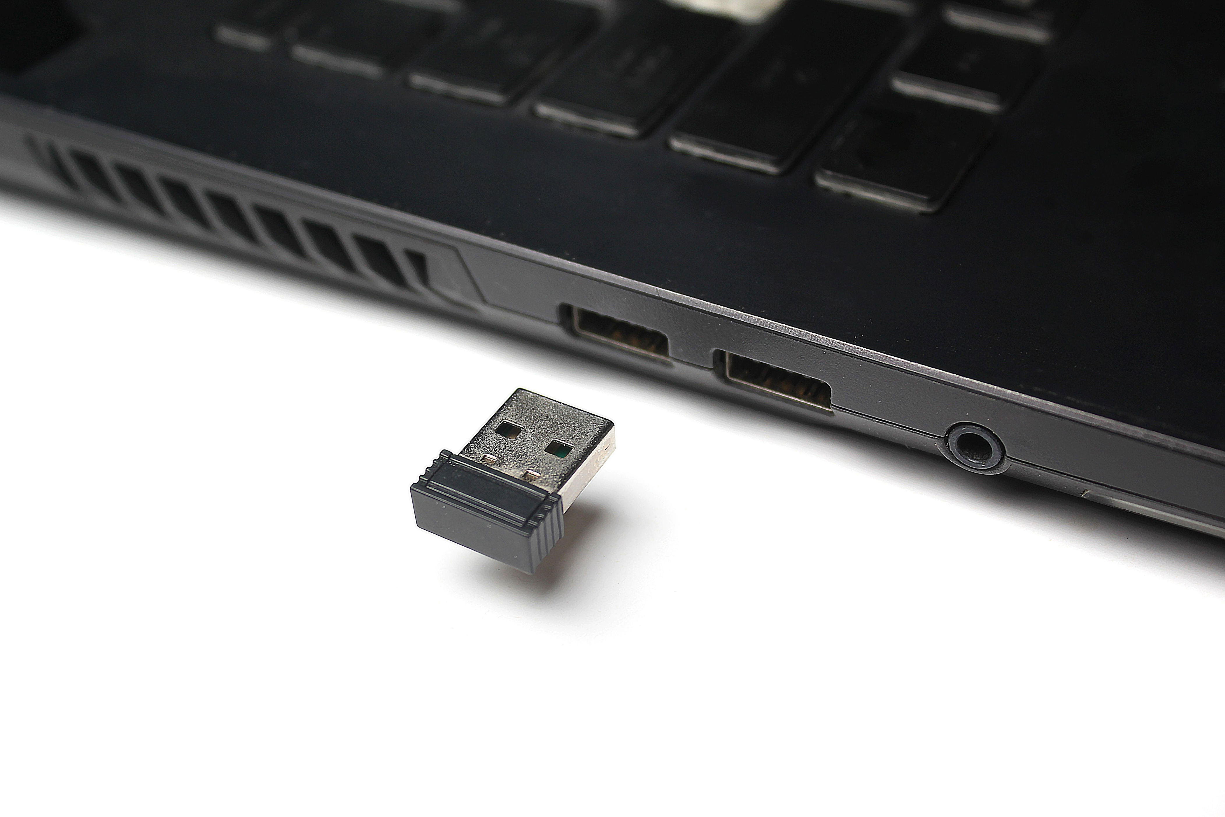 The tech that promised to kill USB cables 20 years ago (and why it died)