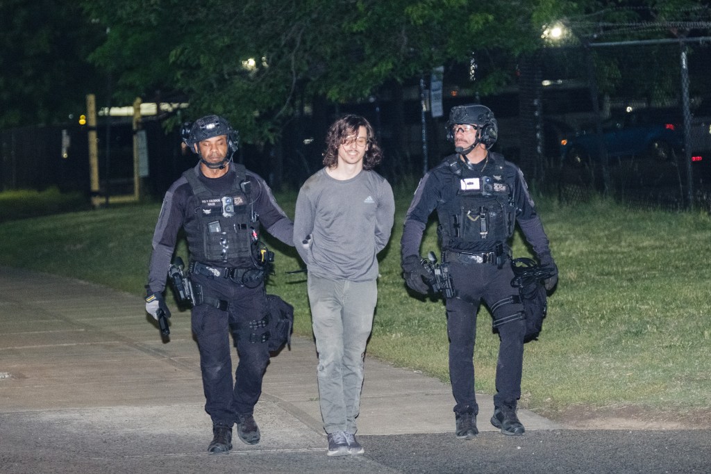 At least 20 protesters arrested at ICE detention center Delaney Hall as ...