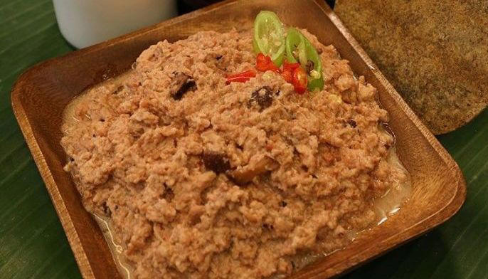 Sinantolan with local bacon called kinuday