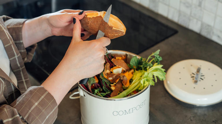 Why you should add a second trash can in your kitchen