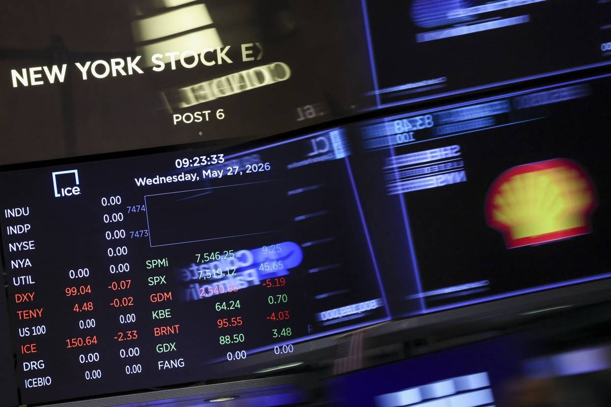 Oil opens up as US toughens terms of Iran war agreement