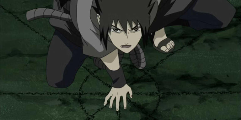Sasuke uses the Summoning Jutsu during the 4th Great Ninja War in Naruto Shippuden