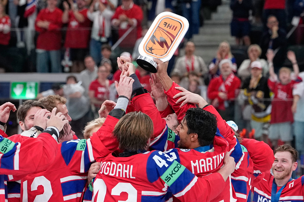 miljard-ren-r-ddar-firandet-vid-sverige-matchen