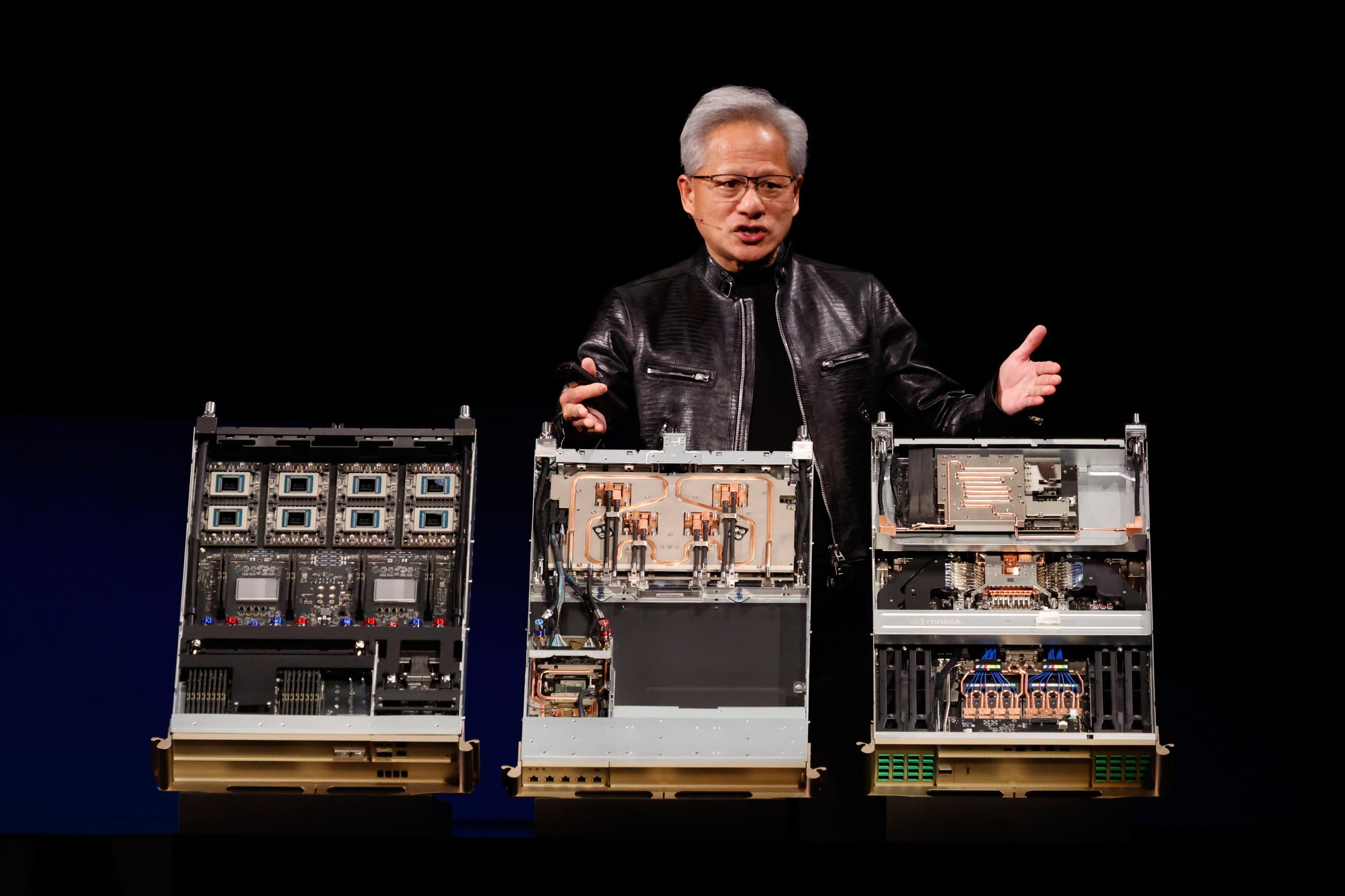 Nvidia sfida Intel e Apple con un nuovo superchip per PC