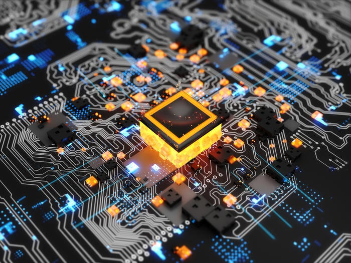 Uncle Sam is buying into quantum computing stocks. Should you?