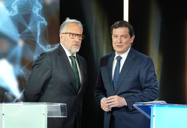 PP y Vox acercan posiciones para un acuerdo en Castilla y León, que ...