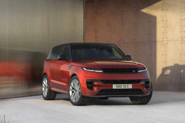 Range Rover Sport, edizione speciale per festeggiare i 20 anni