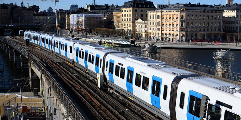 Ingen prognos för röda linjen – experter hittar inte felet
