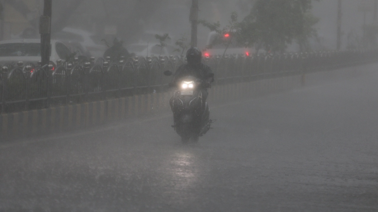 Delhi weather forecast June 5: IMD issues rain and temperature drop ...