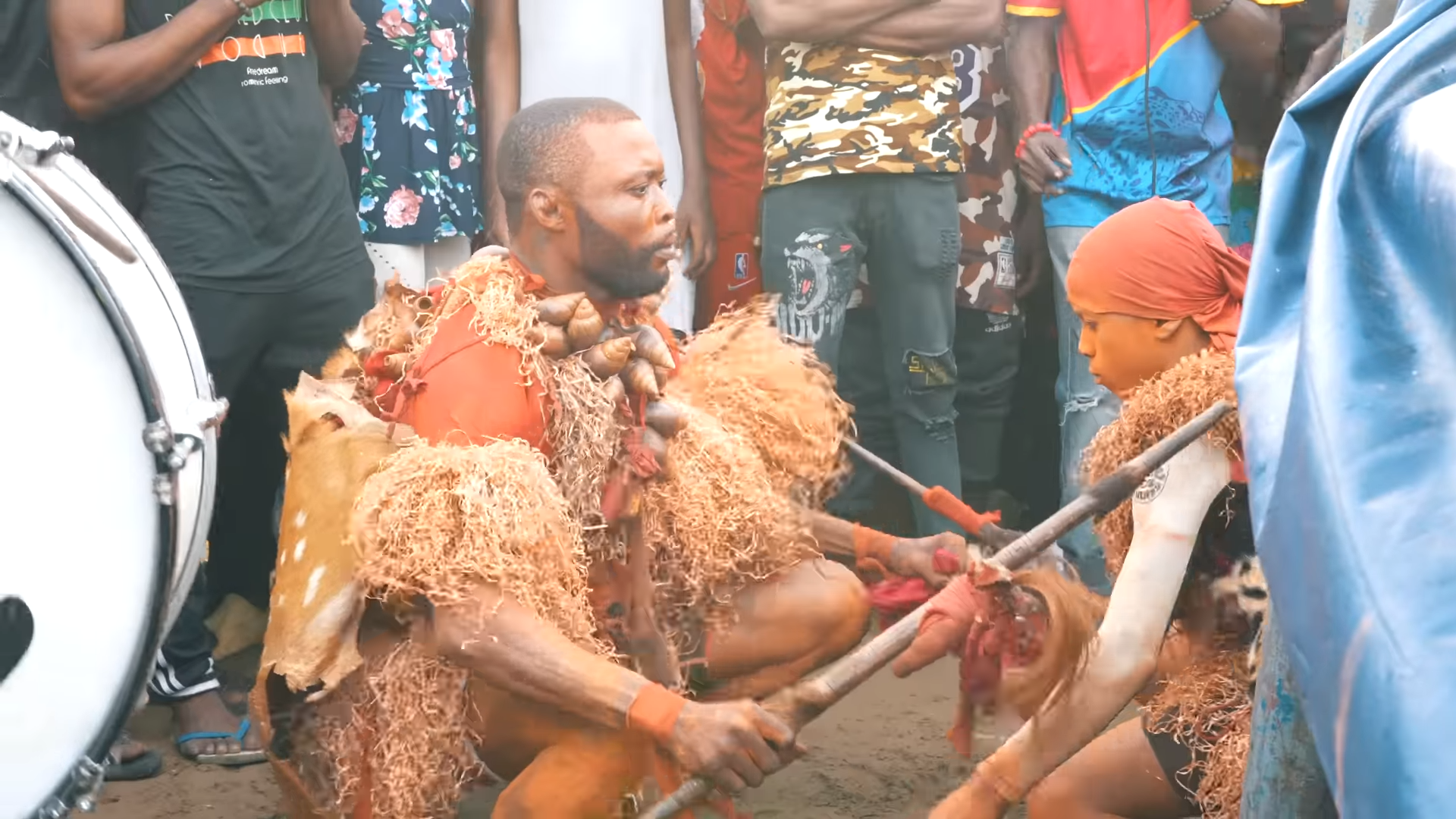 Voodoo wrestling in Congo… this feels like real magic