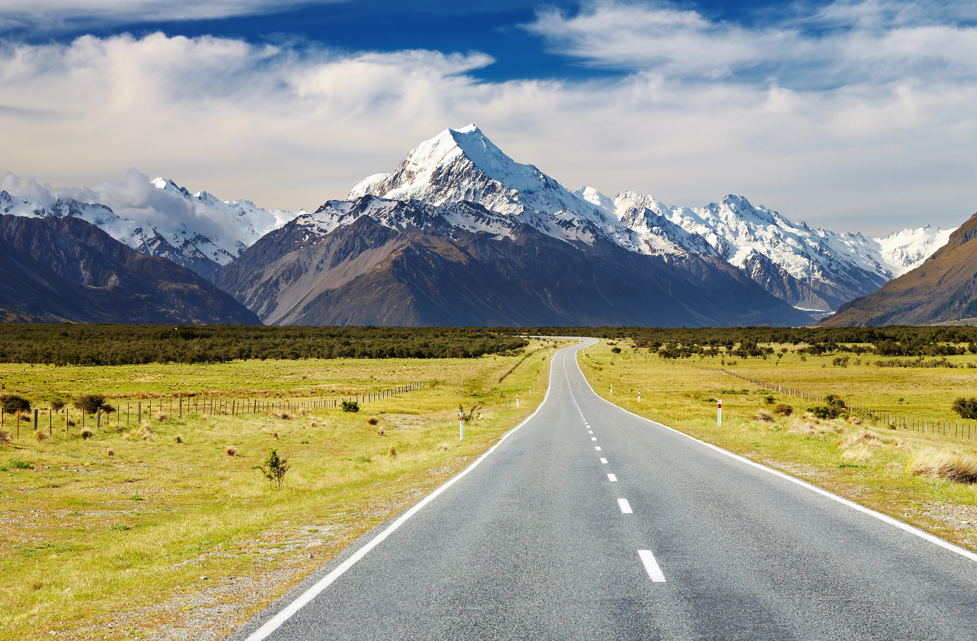 15 New Zealand road trips for views