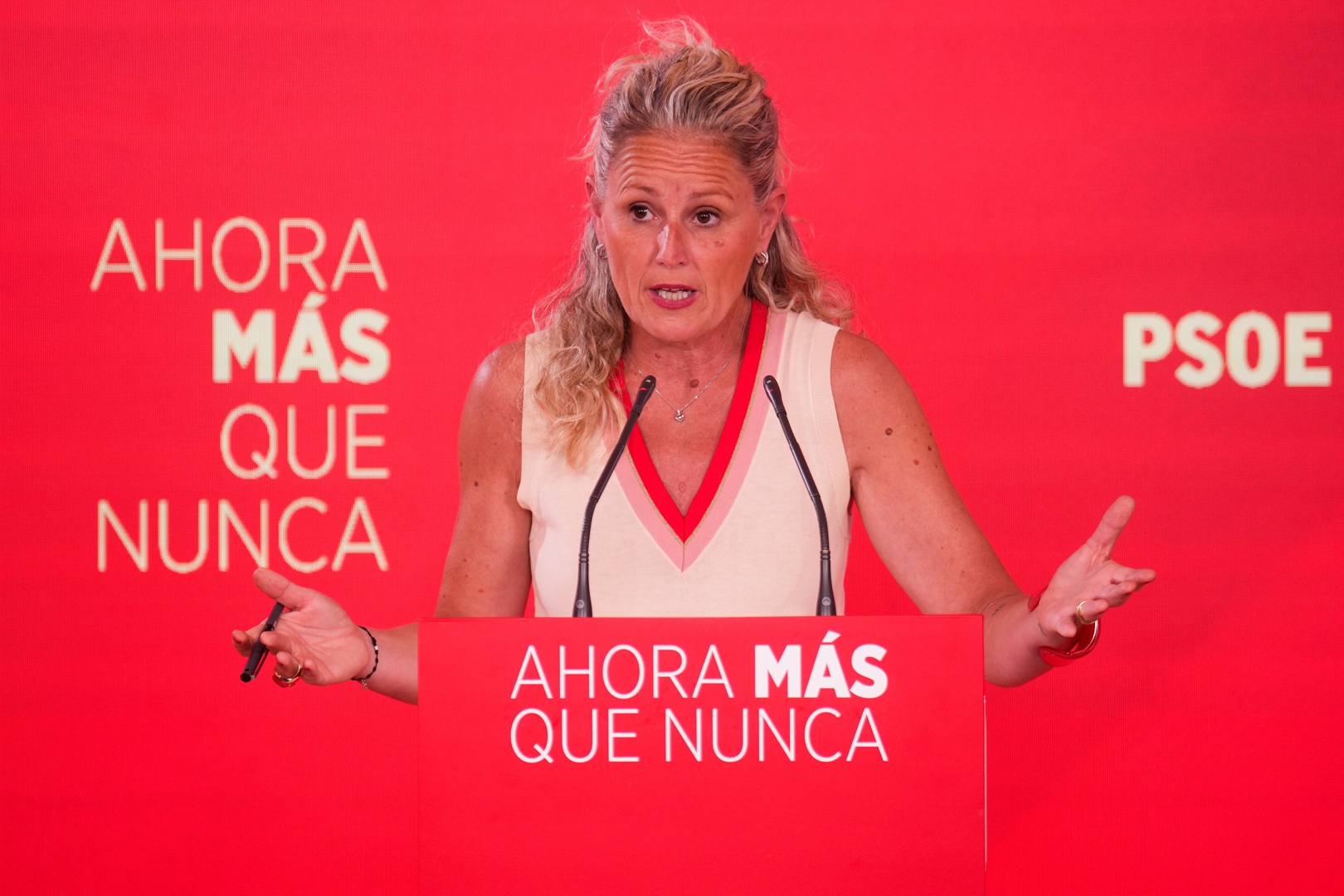 El PSOE le recuerda al PNV y Junts que "los éxitos de este país" son ...