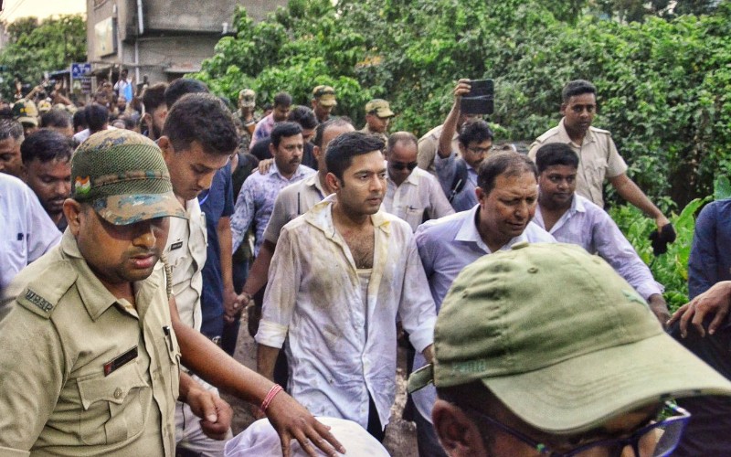 'Fake signature' probe: CID forms SIT; Abhishek Banerjee skips Bhavani ...