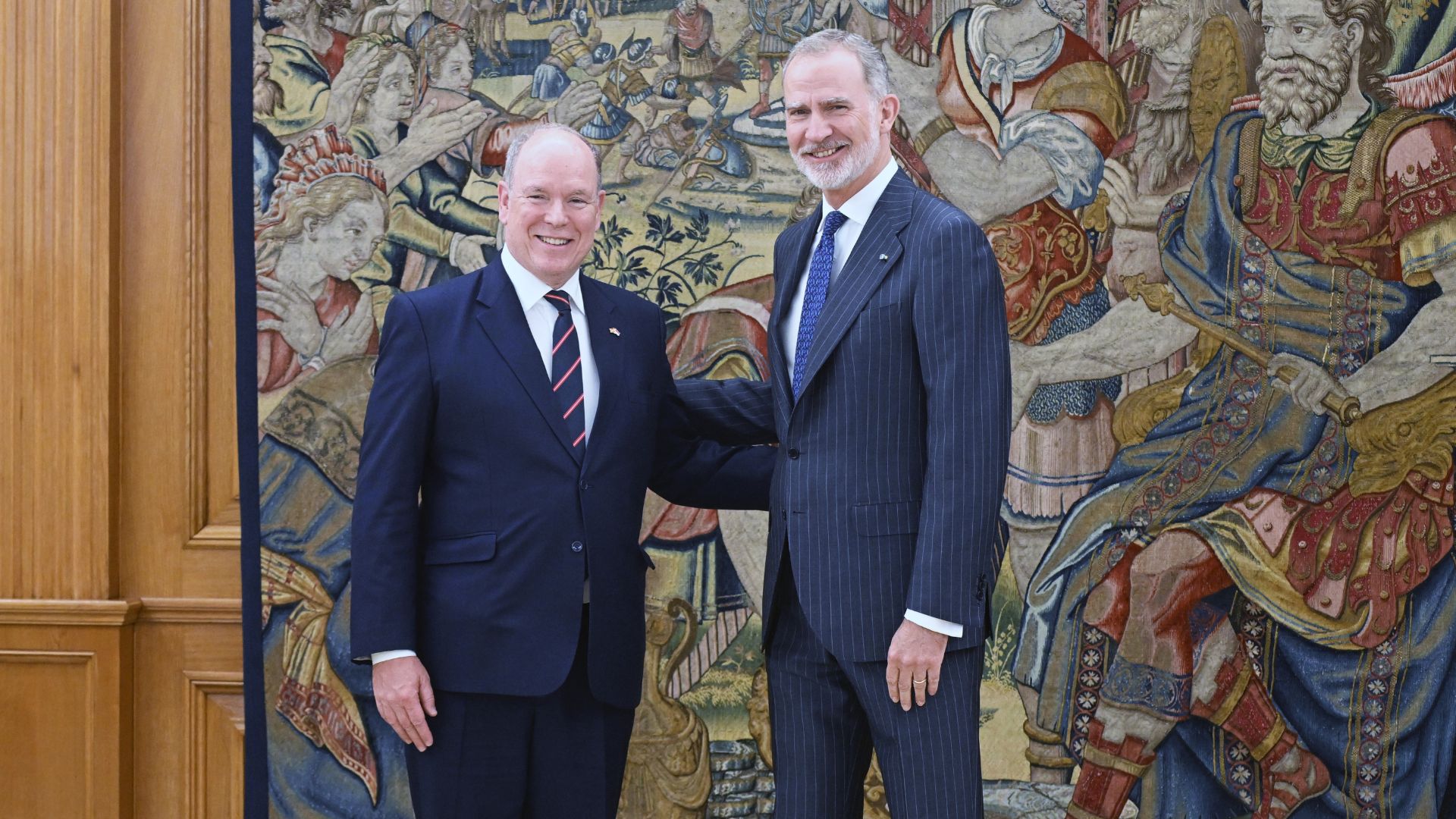 El rey Felipe VI recibe a Alberto de Mónaco en el Palacio de la Zarzuela