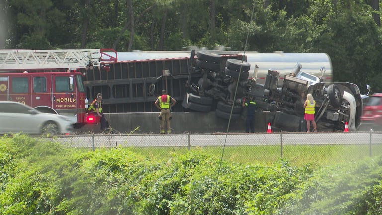 Overturned semi truck snarls I-10 traffic near Rangeline Road