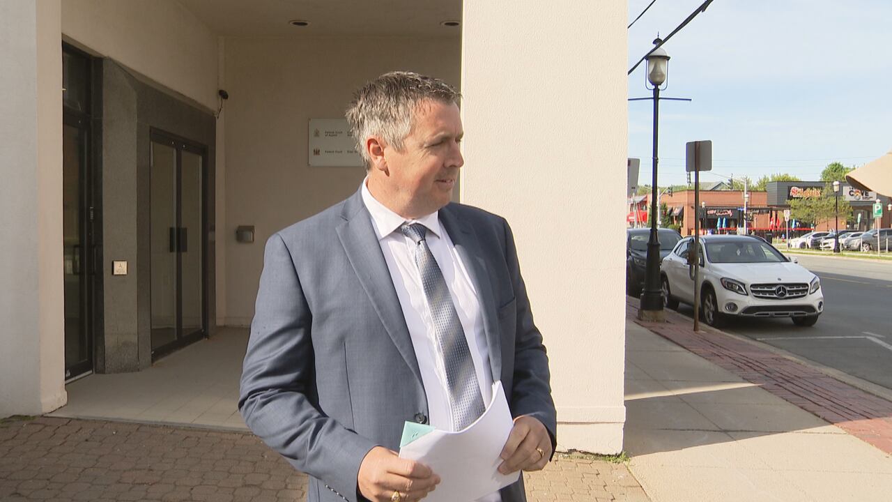 NB Conservative MP goes to court to fight his own pay raise
