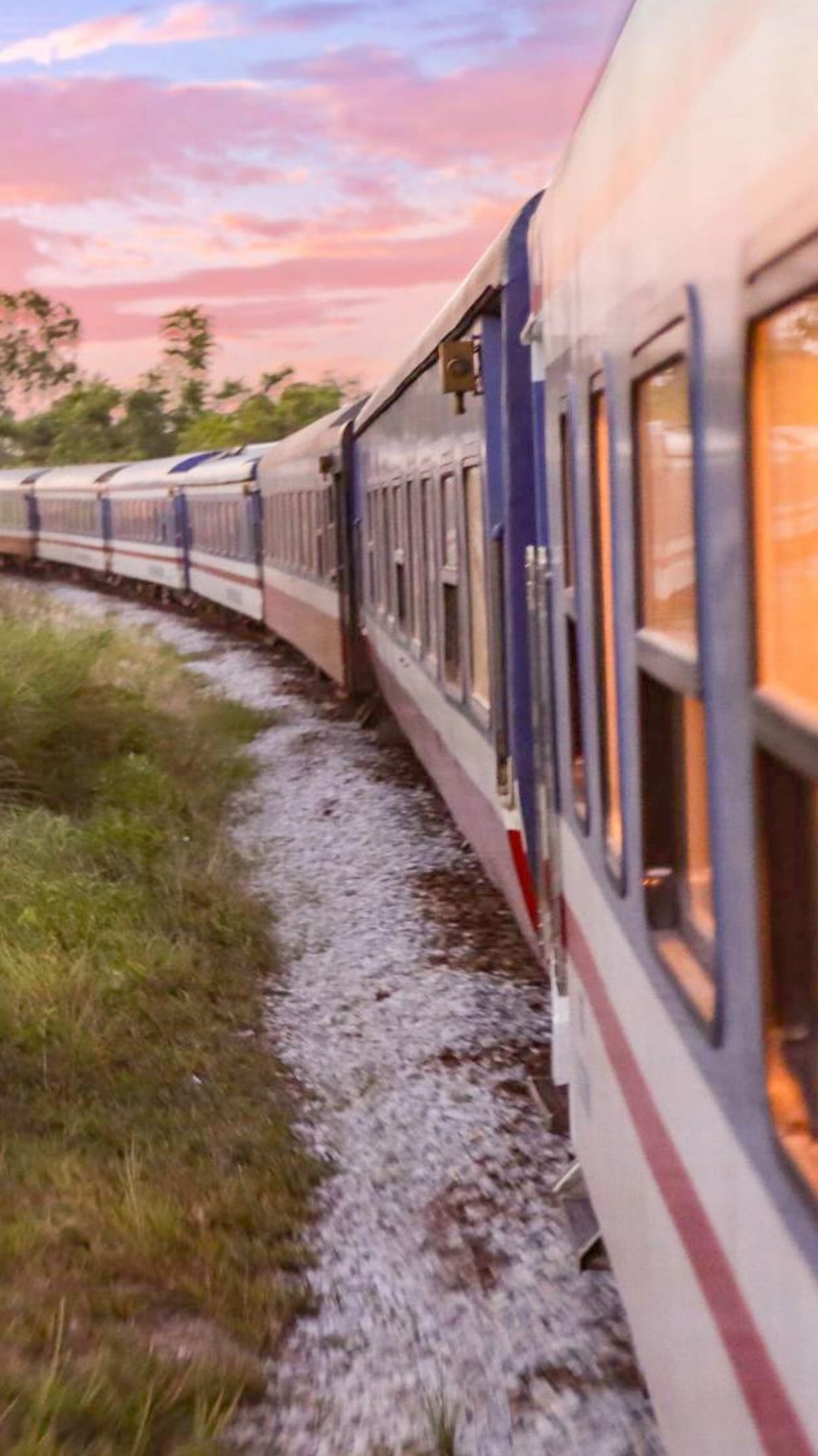 Experience Vietnam's luxury travel: Cathay Pacific, the Vietage train ...