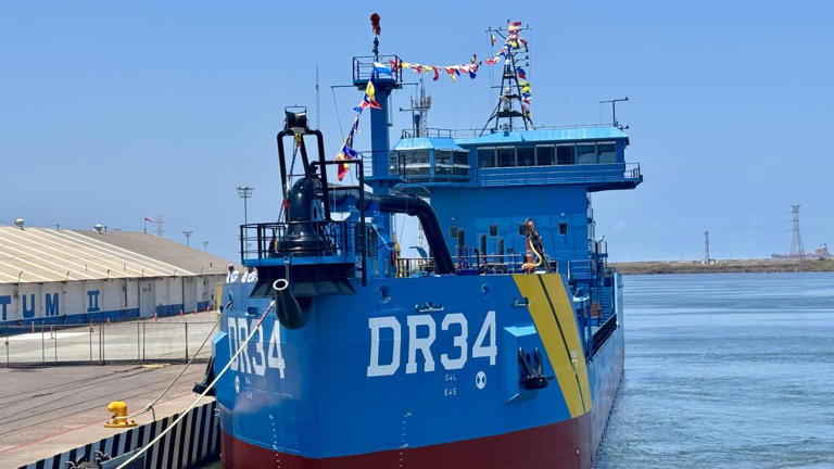 Semar moderniza flota de dragado con tecnología especializada