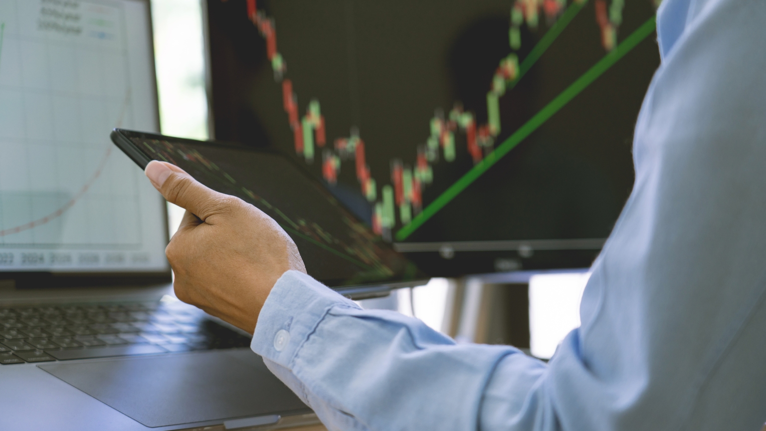 Interactive Brokers sees 47% Y/Y, 17% M/M growth in May daily average revenue trades