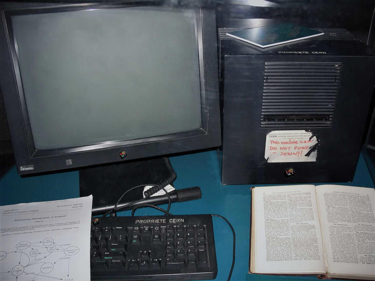 These 5 long-dead PC brands shaped modern computing but nobody ...