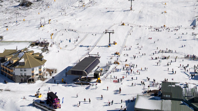 Fresh snow blankets Aussie ski resorts as El Niño threat looms