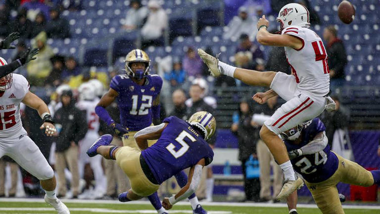 Ex-Husky Alex Cook made most of his UFL season