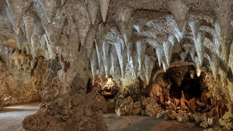 Hidden grotto reveals Georgian 'magical space'