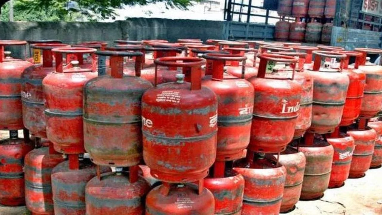 Domestic LPG price hiked by Rs 29 per cylinder, new rates effective ...