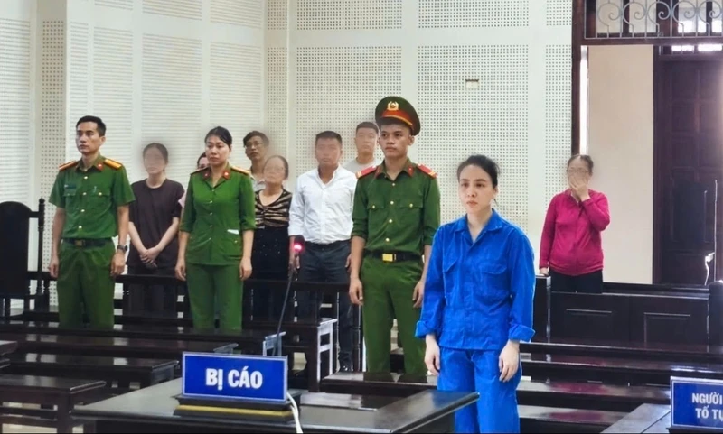 Nữ nhân viên ngân hàng lừa đảo chiếm đoạt hơn 33 tỷ đồng