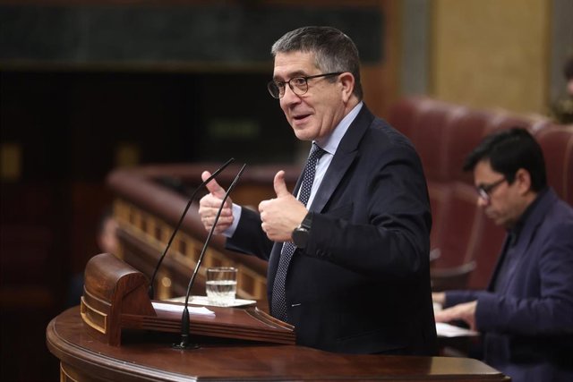 El PSOE lleva al Pleno del Congreso su propuesta para multar con hasta ...