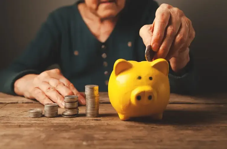 Retirees' wealth guide: Who falls into poor, middle class, or well-off ...
