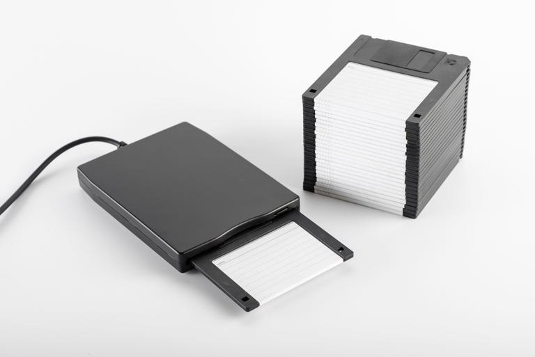 Your hard drive uses one of three file systems—here's why it matters ...