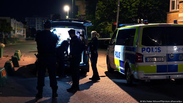 Police in Sweden frequently deal with juvenile offenders in connection with gang-related violence