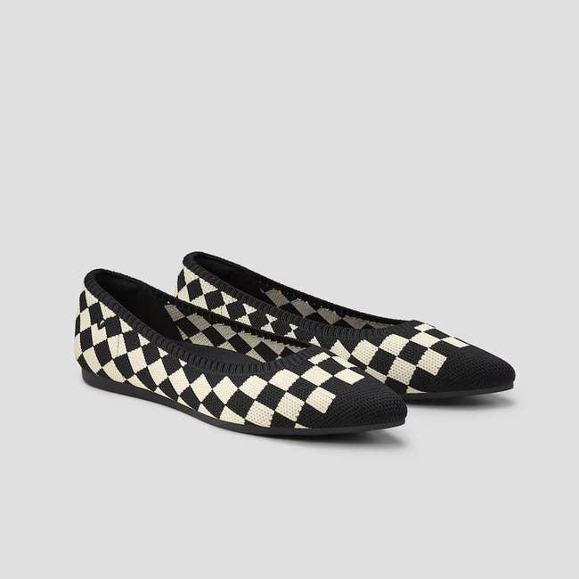 27 comfortable pairs of shoes reviewers say they’ve walked miles in ...
