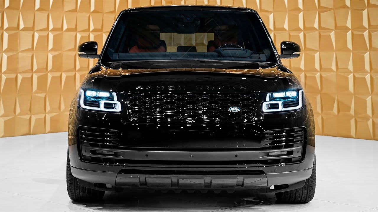 This Range Rover Autobiography P525 brings V8 power and luxury