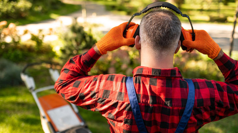 5 of the best Bluetooth hearing protection earmuffs